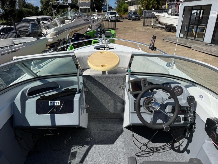 2014 QUINTREX 540 Cruiseabout