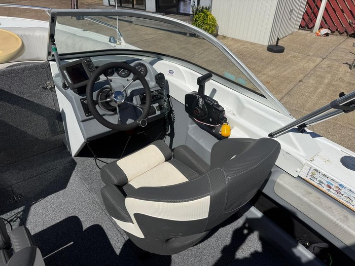 2014 QUINTREX 540 Cruiseabout