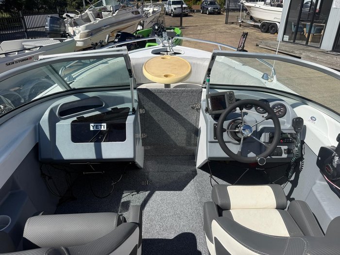2014 QUINTREX 540 Cruiseabout