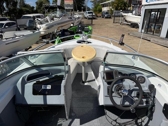 2014 QUINTREX 540 Cruiseabout