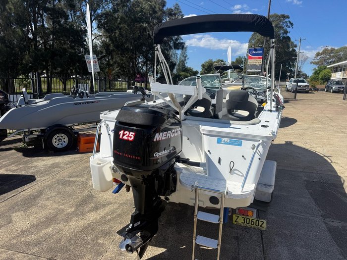 2014 QUINTREX 540 Cruiseabout