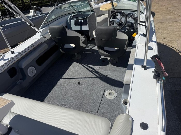 2014 QUINTREX 540 Cruiseabout