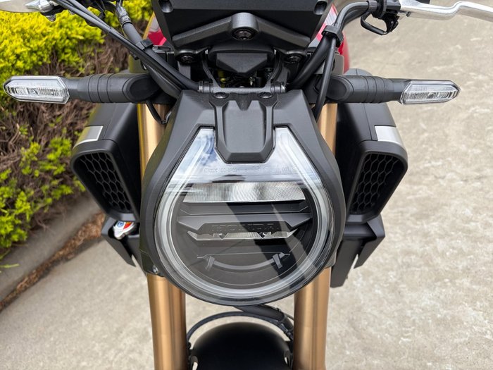 2024 Honda CB650RAC Red