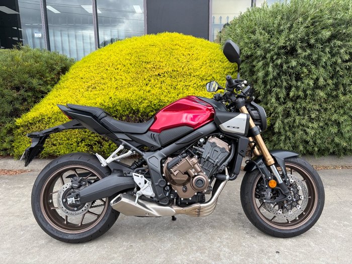 2024 Honda CB650RAC Red