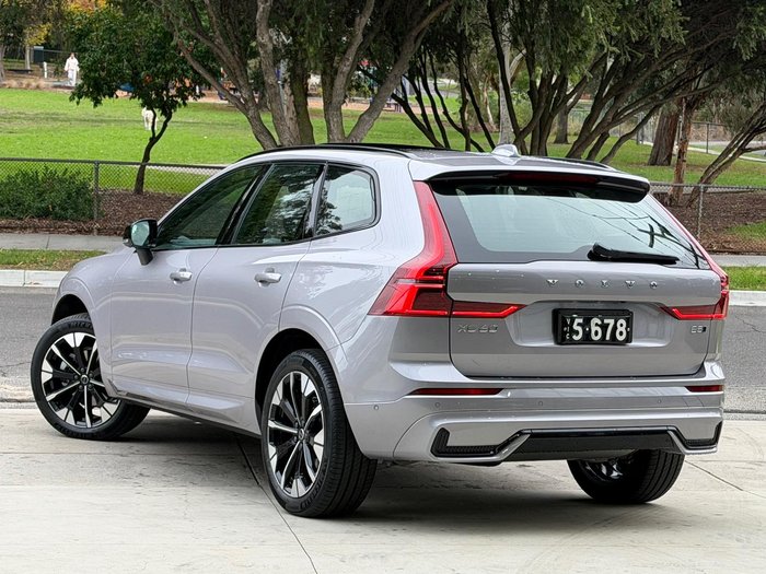 2025 Volvo XC60 Ultra B5 Dark
