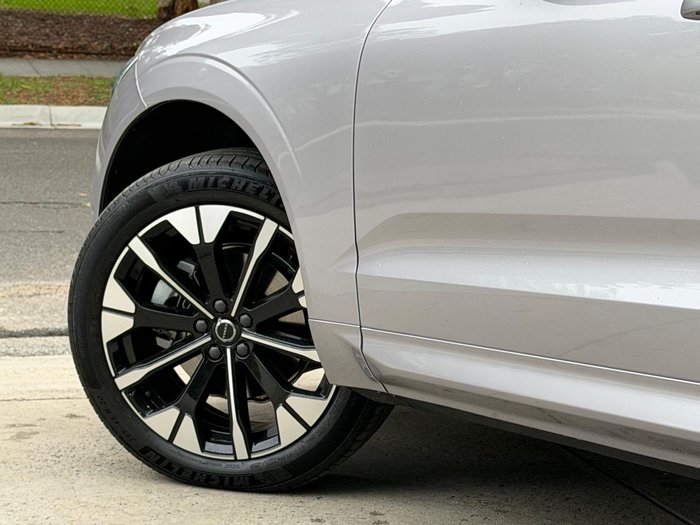 2025 Volvo XC60 Ultra B5 Dark