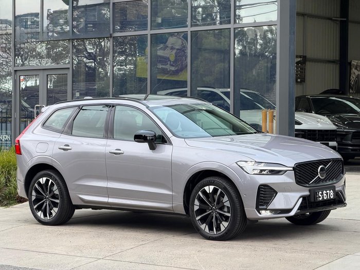2025 Volvo XC60 Ultra B5 Dark