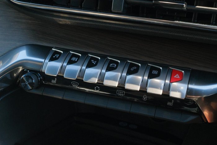 2022 Peugeot 5008 GT Sport