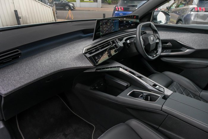 2024 Peugeot 3008 GT Hybrid
