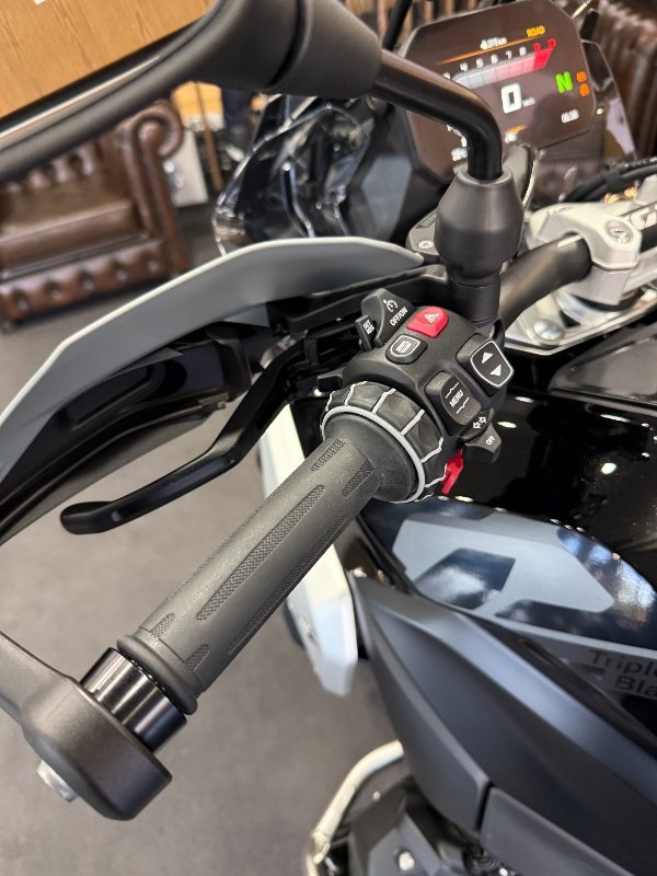 2025 BMW Motorrad R 1300 GS TRIPLE BLACK BLACK STORM METALLIC