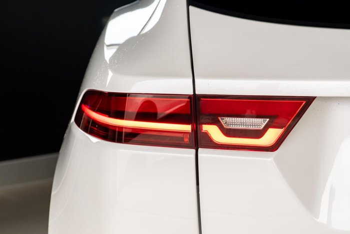 2024 Jaguar E-PACE P250 R-Dynamic SE