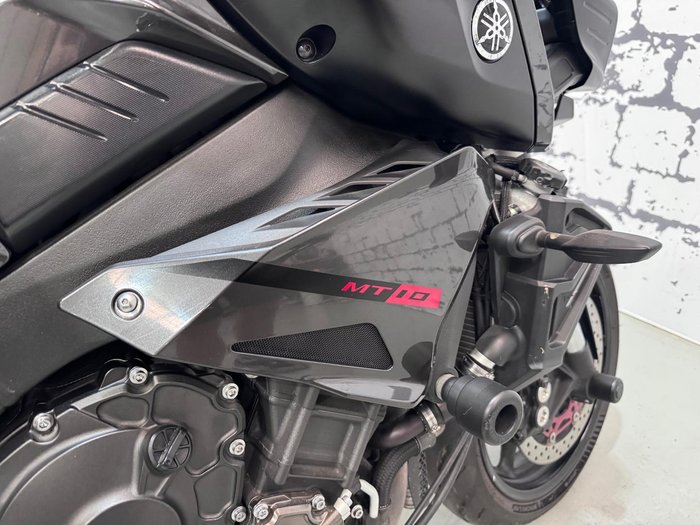 2016 Yamaha MT-10 (MT10A) MT Black