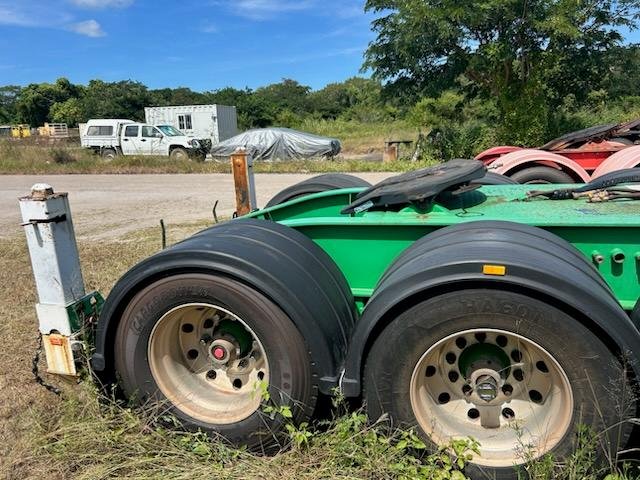 2010 Maxitrans A Trailer Skel