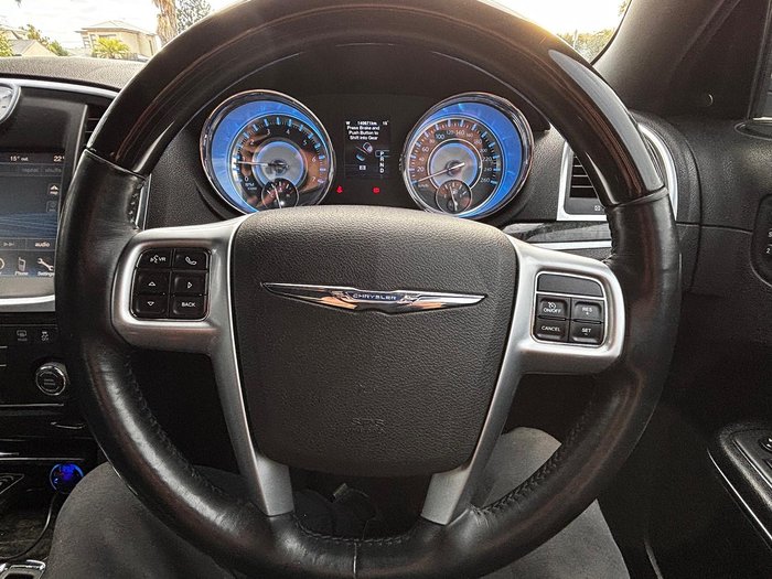 2012 Chrysler 300 C LX MY12 Bright White