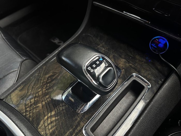 2012 Chrysler 300 C LX MY12 Bright White