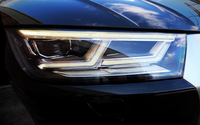 2018 Audi Q5 TDI sport FY MY18 4X4 On Demand Mythos Black