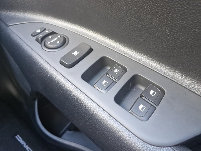 2025 Kia Stonic S