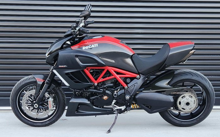 2012 Ducati Diavel Carbon Diavel Black