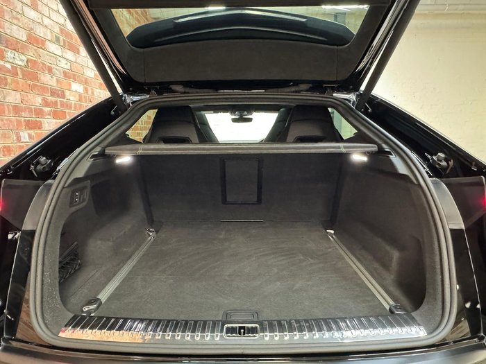 2019 Lamborghini Urus 636 MY19 AWD Nero Noctis