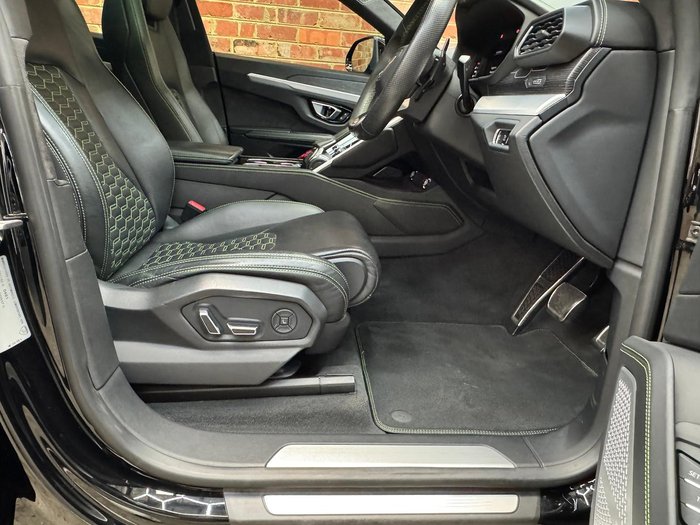 2019 Lamborghini Urus 636 MY19 AWD Nero Noctis