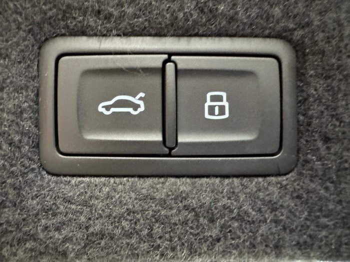 2019 Lamborghini Urus 636 MY19 AWD Nero Noctis