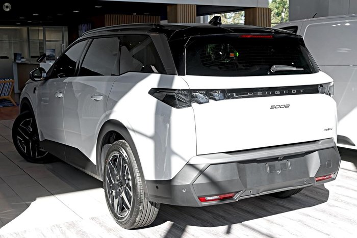 2025 Peugeot 5008 GT Premium Hybrid