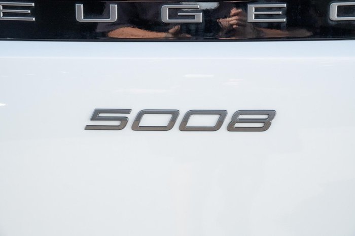 2025 Peugeot 5008 GT Premium Hybrid