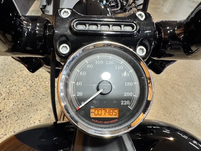 2016 HARLEY-DAVIDSON FXSB SOFTAIL BREAKOUT