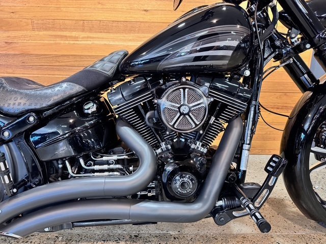 2016 HARLEY-DAVIDSON FXSB SOFTAIL BREAKOUT