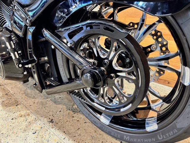 2016 HARLEY-DAVIDSON FXSB SOFTAIL BREAKOUT
