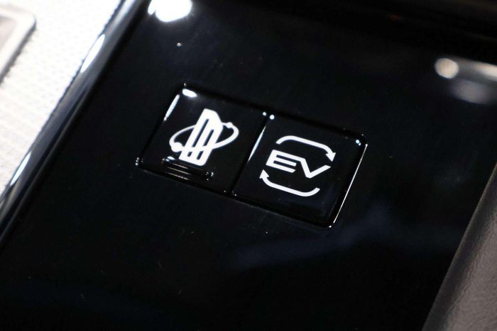 2025 Mitsubishi Outlander PHEV Exceed Tourer