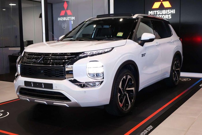 2025 Mitsubishi Outlander PHEV Exceed Tourer