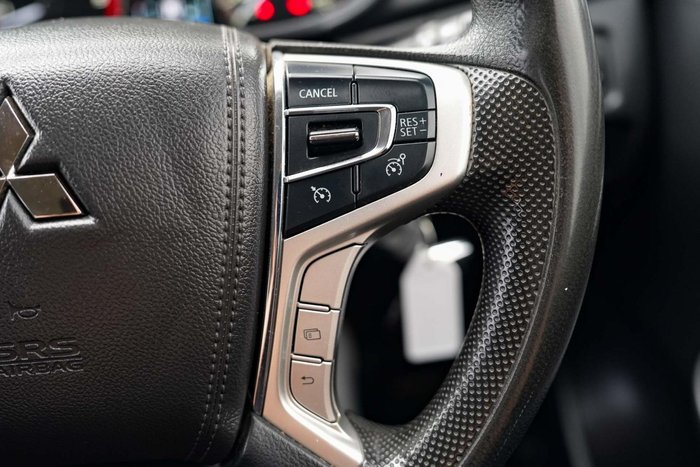 2022 Mitsubishi Triton GLX