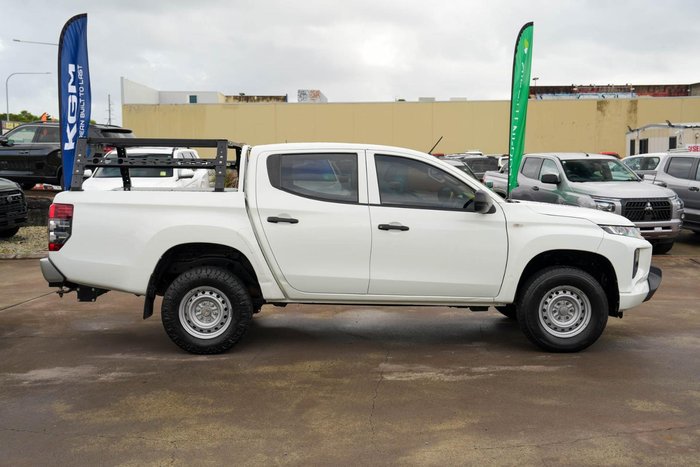 2022 Mitsubishi Triton GLX