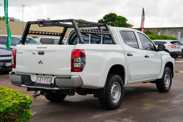 2022 Mitsubishi Triton GLX