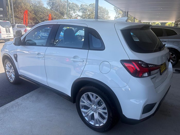 2023 Mitsubishi ASX ES