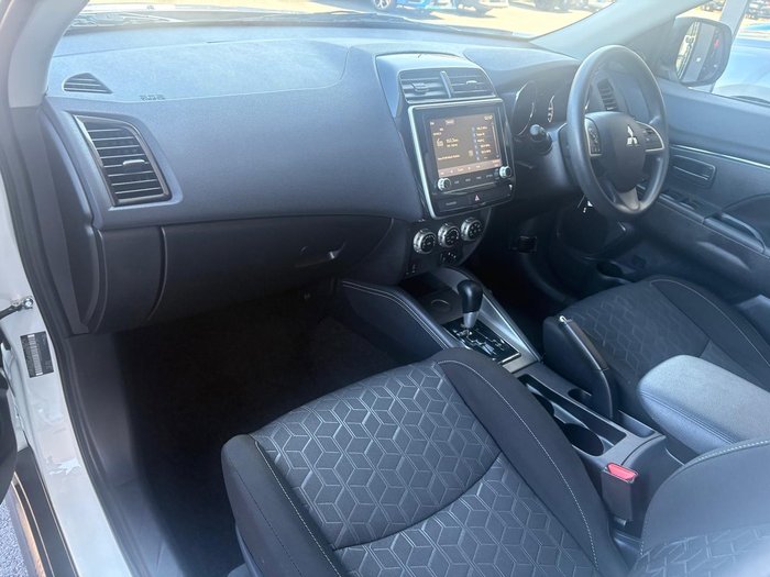 2023 Mitsubishi ASX ES