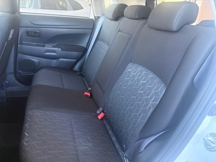 2023 Mitsubishi ASX ES