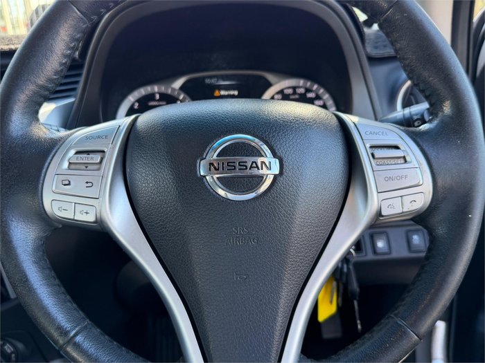 2015 NISSAN NAVARA ST (4x4) NP300 D23 SILVER OR CHROME