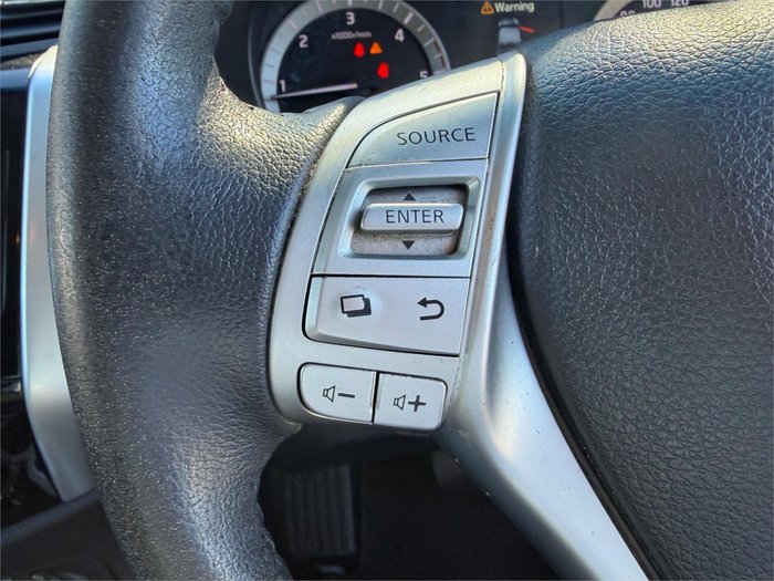 2015 NISSAN NAVARA ST (4x4) NP300 D23 SILVER OR CHROME