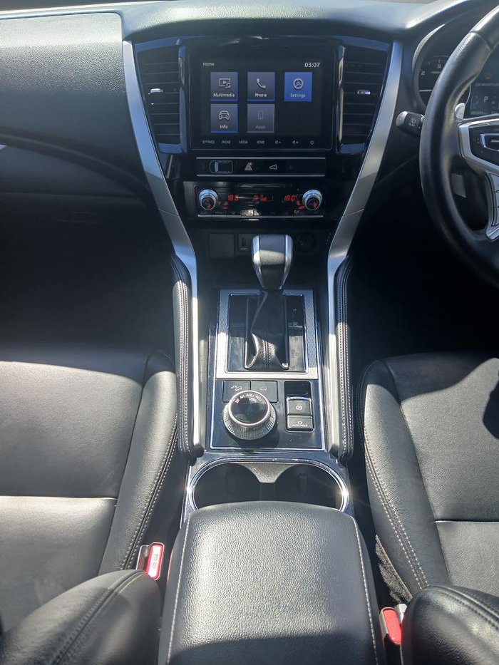 2020 Mitsubishi Pajero Sport GLS