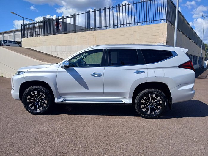 2020 Mitsubishi Pajero Sport GLS