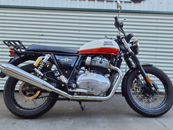 2022 Royal Enfield Interceptor 650 Classic 650 Twin