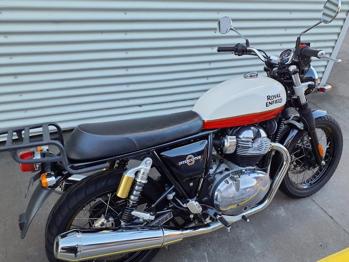2022 Royal Enfield Interceptor 650 Classic