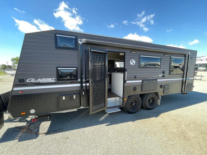 2020 Supreme Classic Tourer Double Bunk