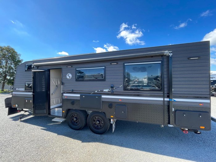 2020 Supreme Classic Tourer Double Bunk