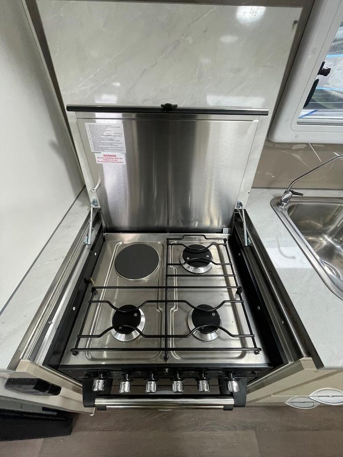 2020 Supreme Classic Tourer Double Bunk