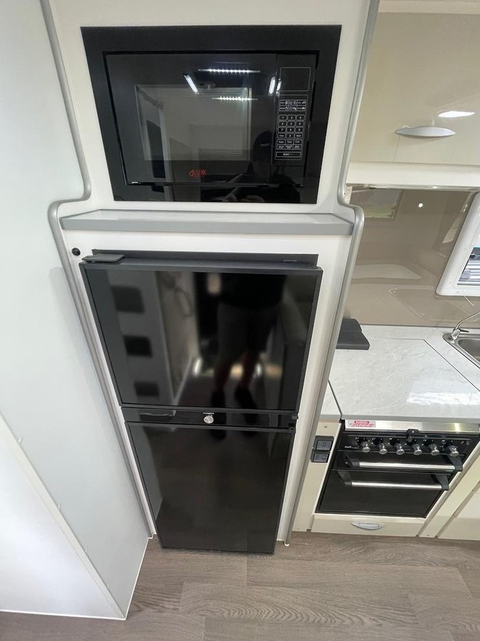 2020 Supreme Classic Tourer Double Bunk