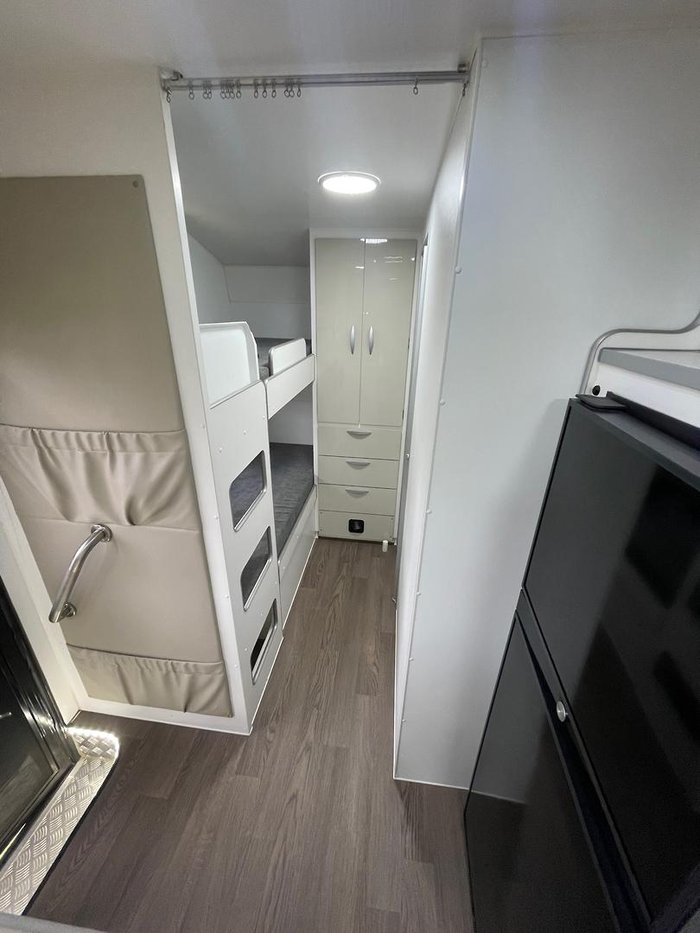 2020 Supreme Classic Tourer Double Bunk