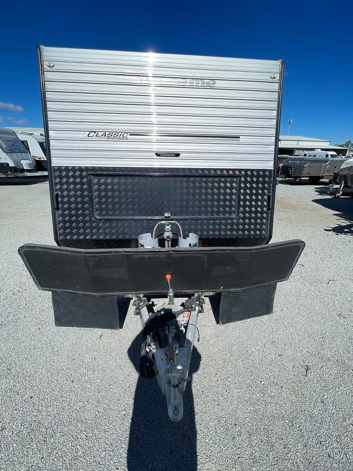 2020 Supreme Classic Tourer Double Bunk